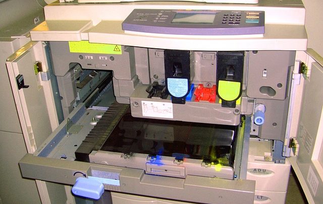 En la era digital, ¿por qué la impresora sigue siendo imprescindible?